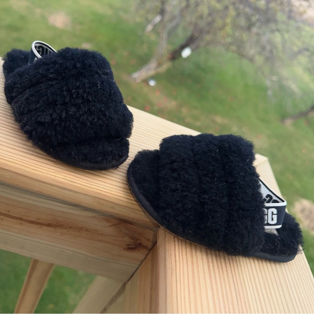 Ugg Fluff Yeah Slipper/Slides 8C